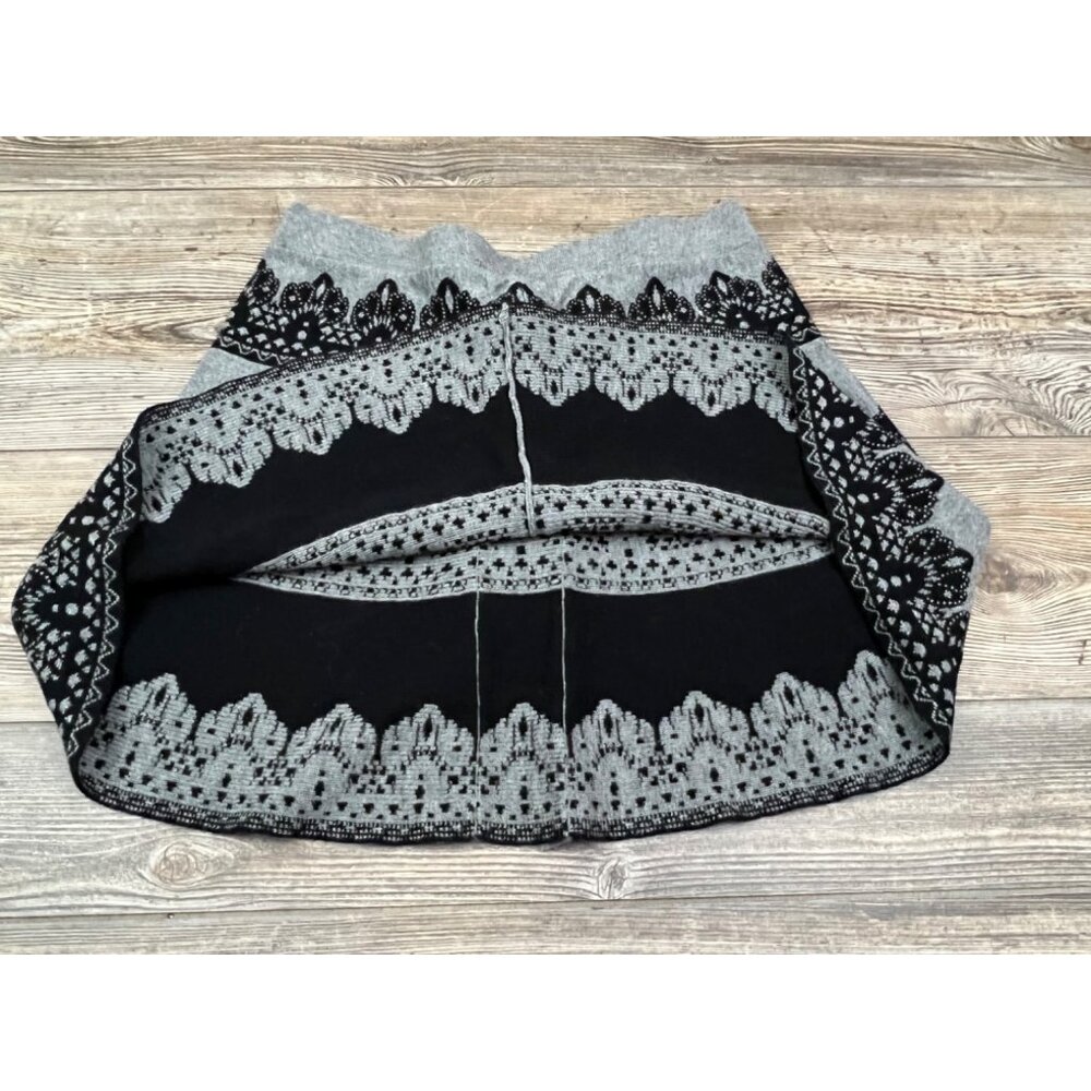 Candie's Knit Mini Skirt Size Medium Grey/Black Cotton/Rayon Pull-On A-Line - Picture 4 of 7